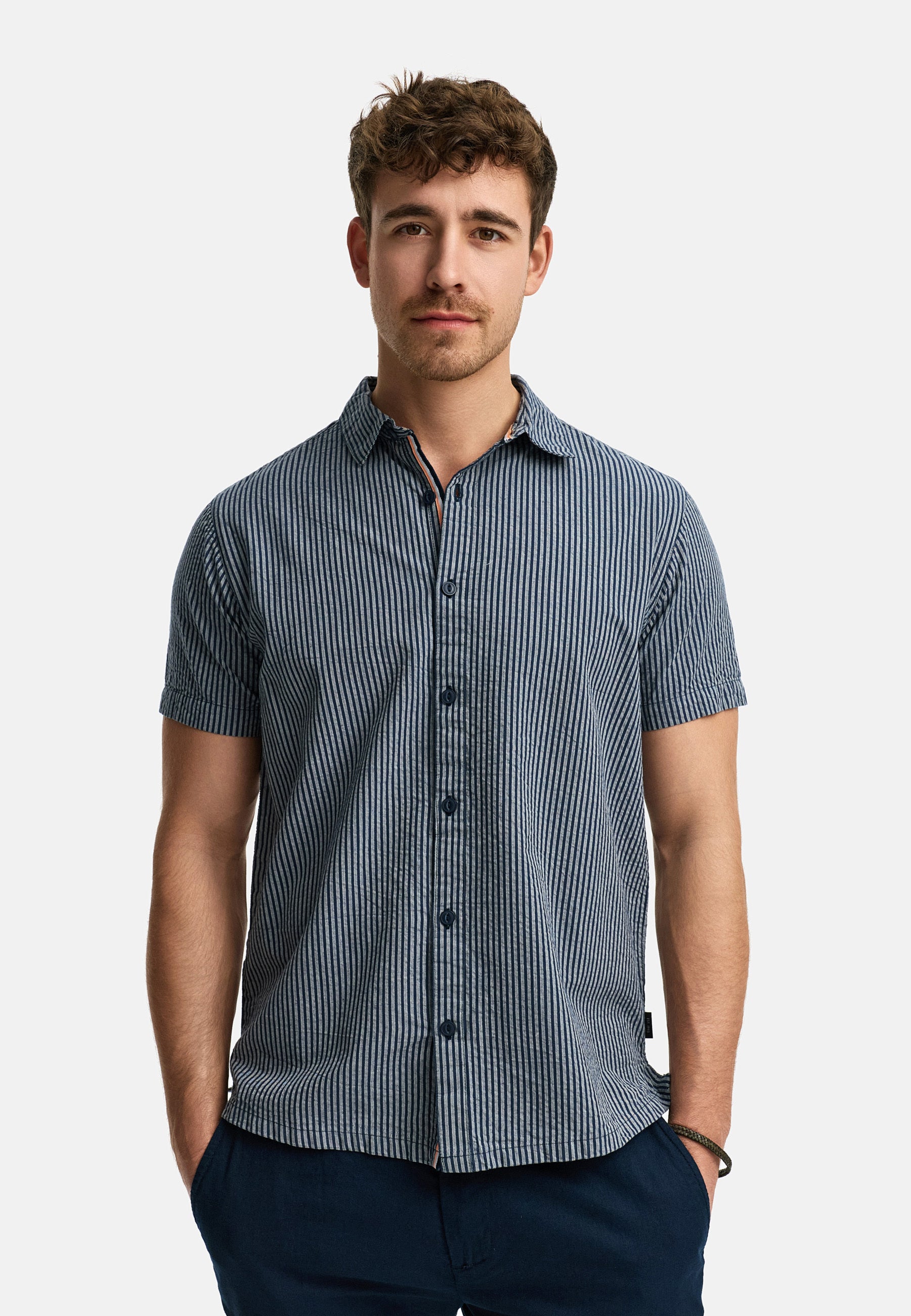 #farbe_dark-navy