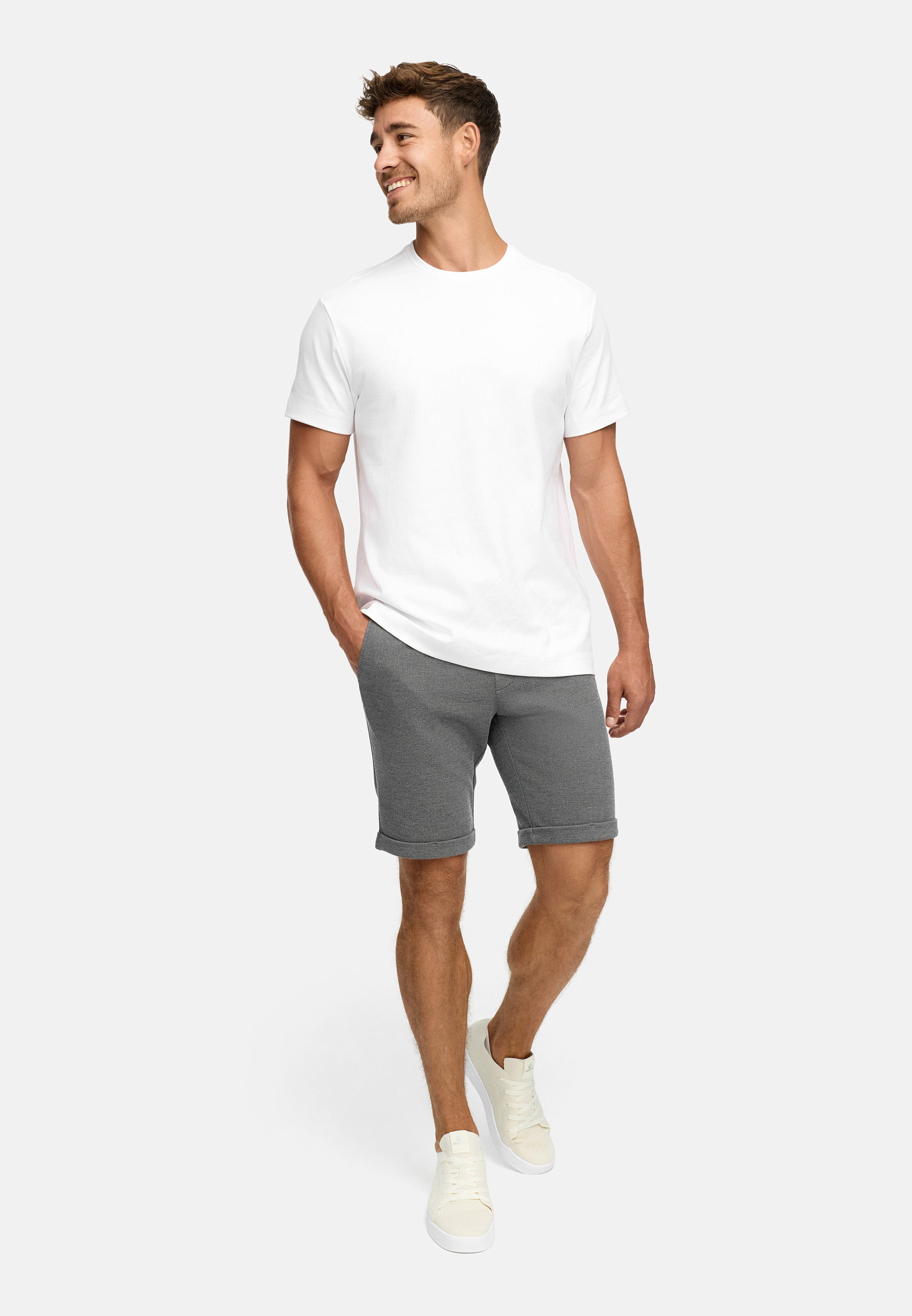 Shorts Chino INTovey Short Produktbild
